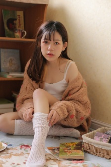 漂亮的丰满人妻中文字幕